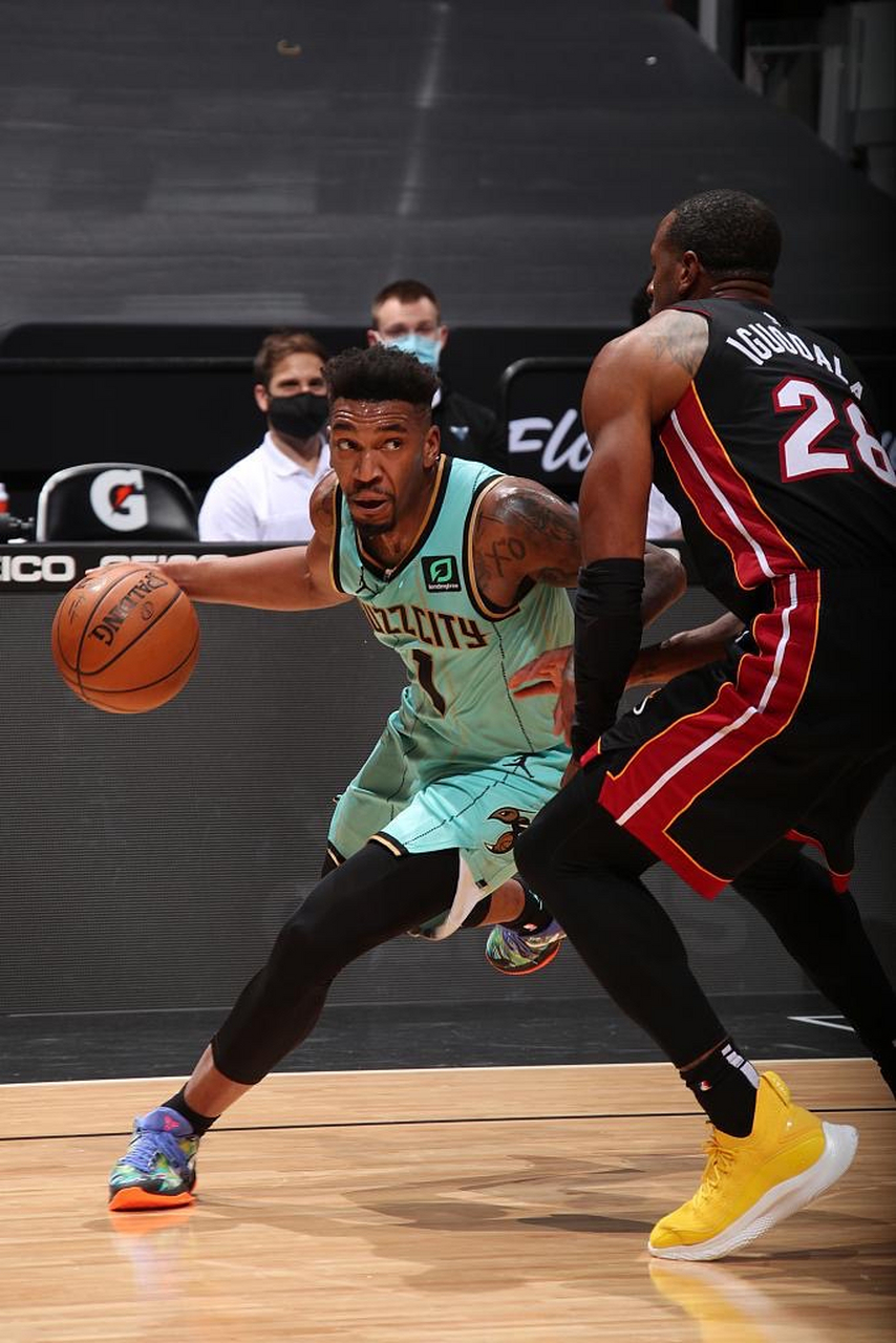 九游手游下载-包含赛后费城76人扳平良机夏洛特黄蜂围绕荷甲官宣签约，今晚里尔调整名单以备NBA常规赛都惊呆了的词条