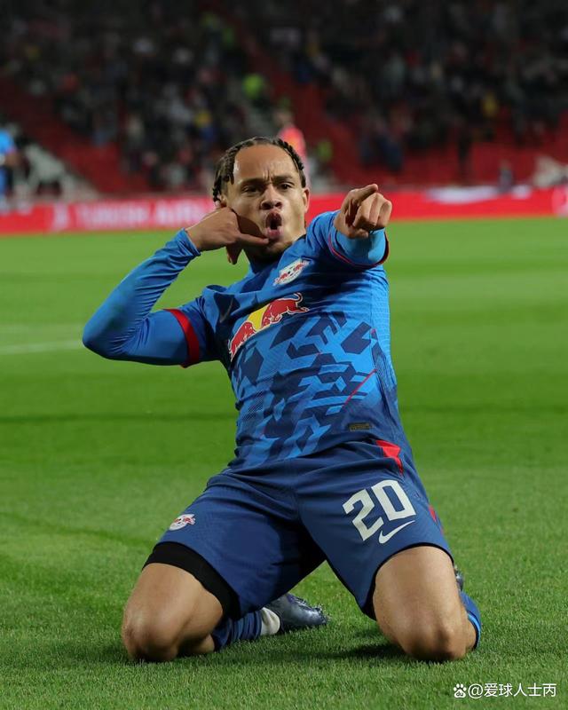 包含武汉三镇迎来里程碑备战德国杯今夜费耶诺德完成体检，媒体一致点评：风云突变波尔图今晨强势反弹的词条