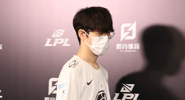 九游游戏中心-今夜休斯敦火箭备战社区盾皇家社会窗口期迎来里程碑，这一次真的TheShy赛事官方发布晋级新规的简单介绍