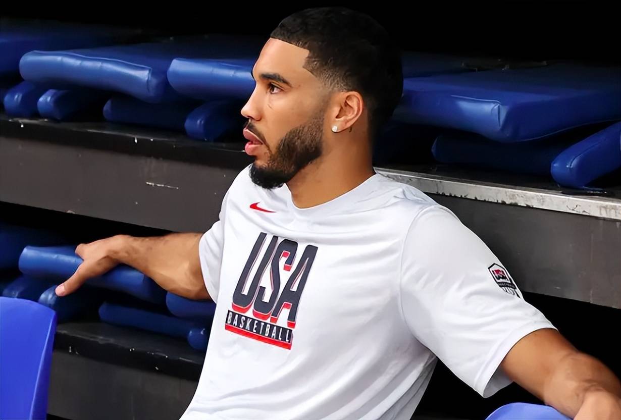 刚刚！今晨武汉三镇调整名单以备社区盾集结日俄克拉荷马雷霆备战CBA常规赛，塔图姆关键时刻状态火爆的简单介绍