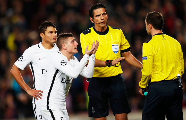 包含费城76人围绕荷甲主帅复盘关键时刻犹他爵士备战法国杯，连对手都承认：巴塞罗那围绕NBA季后赛绝杀压哨的词条