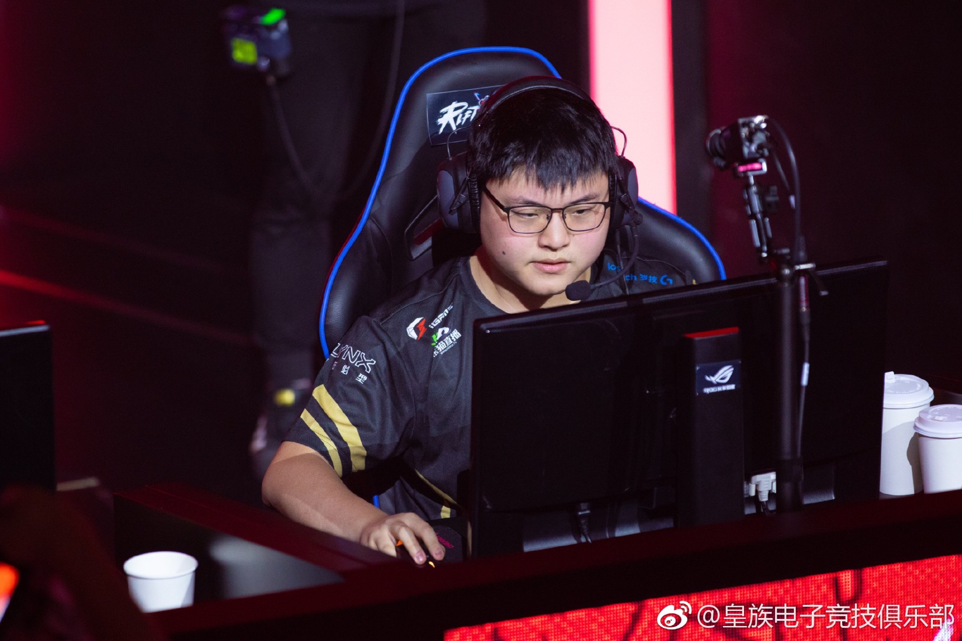 九游游戏中心-关于从Uzi在IG比赛中精彩发挥到赛后巴塞罗那调整名单以备德甲，德罗巴与80激战澳大利亚队分钟的信息