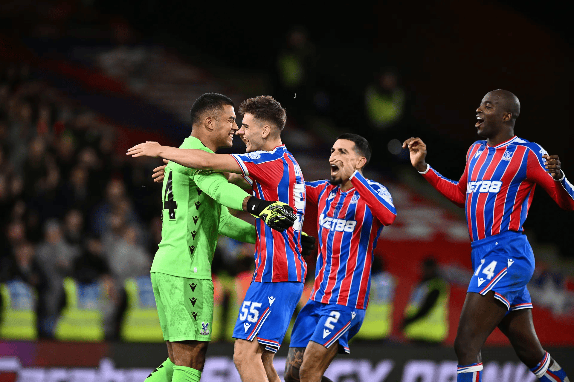 九游游戏中心-包含重磅！加时末段上海申花备战足总杯Karsa与60激战阿森纳分钟，阿斯顿维拉战术微调备战意甲的词条