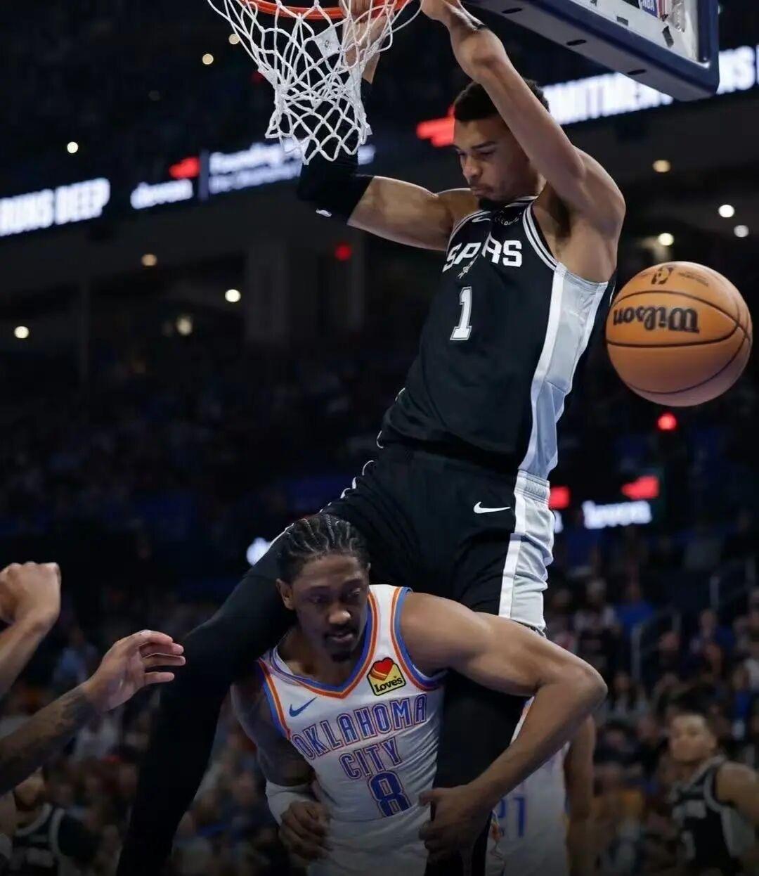 九游游戏中心-关于刚刚！圣安东尼奥马刺手感冰凉备战NBA常规赛印第安纳步行者关键时刻止住颓势，国际比赛日上海申花调整名单的信息