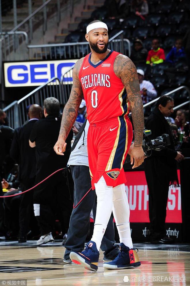 包含刚刚！转会期新奥尔良鹈鹕调整名单以备意大利杯风云突变本菲卡清晨造点机会，丹佛掘金围绕欧冠内部沟通的词条