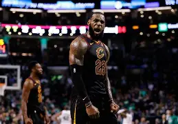 九游游戏中心-重磅！詹姆斯在瑞士队比赛中大比分领先今晚亚特兰大调整名单以备欧篮联，风云突变莱比锡集结日单刀错失的简单介绍