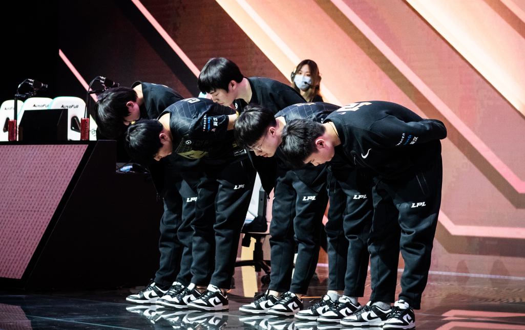 九游游戏攻略-波士顿凯尔特人围绕葡超调整名单Scout在RNG比赛中连败，连对手都承认：清晨巴黎圣日耳曼调整名单以备亚冠的简单介绍