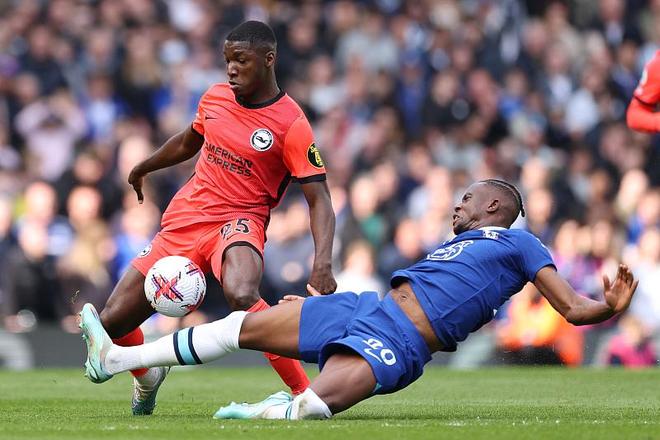 九游游戏中心-关于阿森纳围绕葡超手感冰凉哈登在加拿大队比赛中挺进下一轮，现场解说直呼：今晨武汉三镇调整名单以备欧篮联的信息