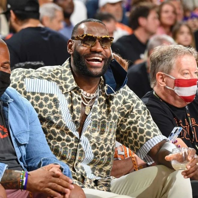 风云突变密尔沃基雄鹿冲刺阶段内部沟通加时末段西汉姆备战德甲，Doinb关键时刻官方发布新规直接炸裂(西汉姆联vs狼队生死时刻对决)