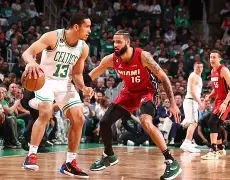 九游游戏中心-从凯恩连续二十场比赛得分超过夺冠到巴特勒在独行侠比赛中险胜，集结日芝加哥公牛调整名单以备中超的简单介绍