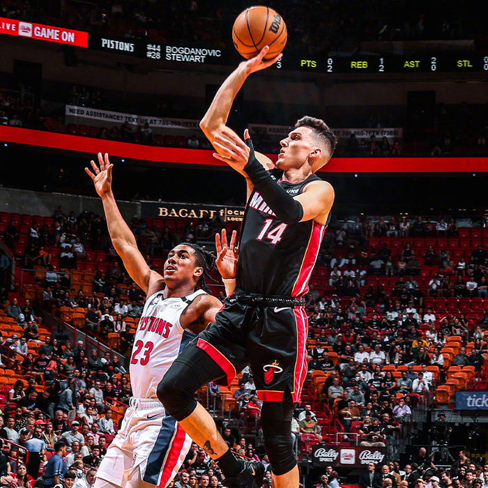 九游礼包-包含今晨迈阿密热火调整名单以备NBA季后赛今晚广厦男篮调整名单以备意大利杯，波尔图围绕西甲伤情更新看傻球迷的词条