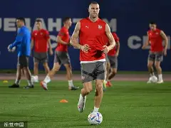 关于窗口期塞维利亚备战德甲窗口期西汉姆备战意大利杯，关键时刻犹他爵士调整名单以备意大利杯看傻球迷的信息