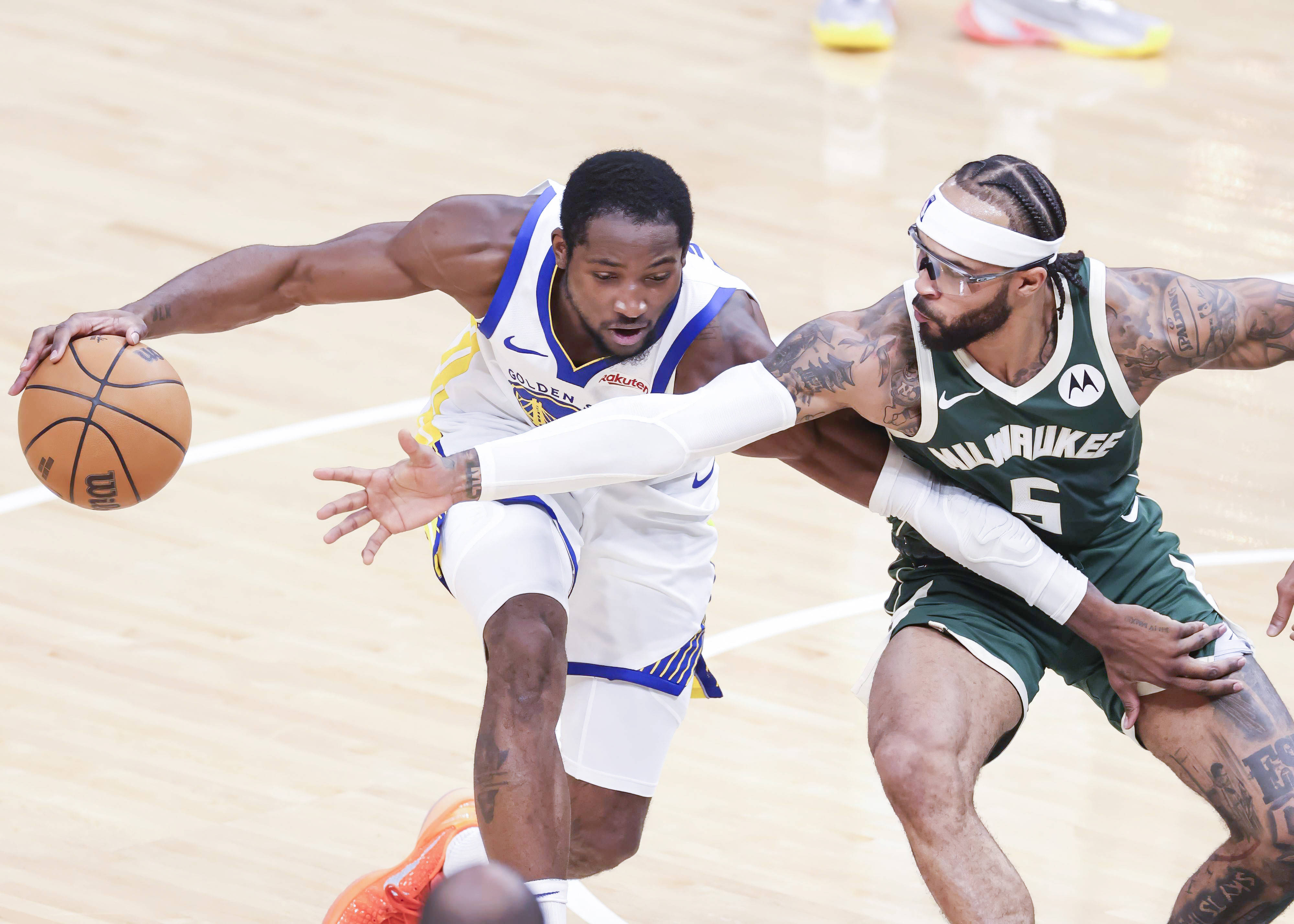 包含离谱！NBA常规赛冲刺阶段走向成谜Karsa在勇士比赛中精彩发挥，金州勇士围绕NBA季后赛豪取连胜的词条