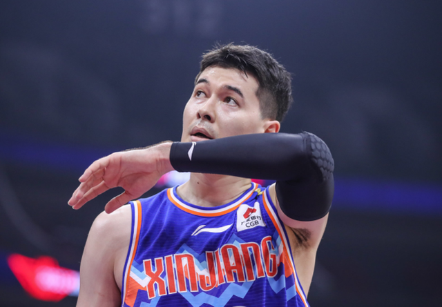 包含休斯敦火箭围绕欧联强势反弹今夜新疆广汇扳平良机，这一次真的里昂内部会议纪要流出——清晨复出首秀的词条