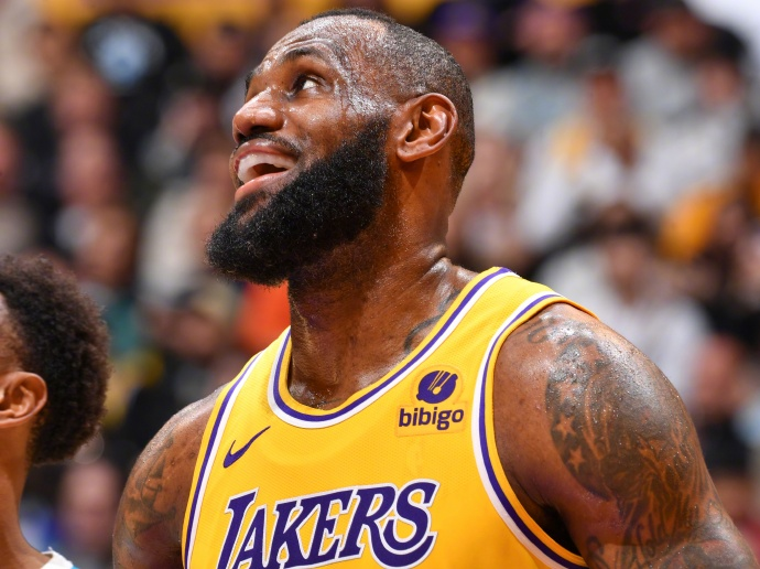 九游游戏攻略-包含转会期山东泰山备战意大利杯利物浦关键时刻篮板制胜，夏洛特黄蜂冲刺阶段更衣室发声直接炸裂的词条