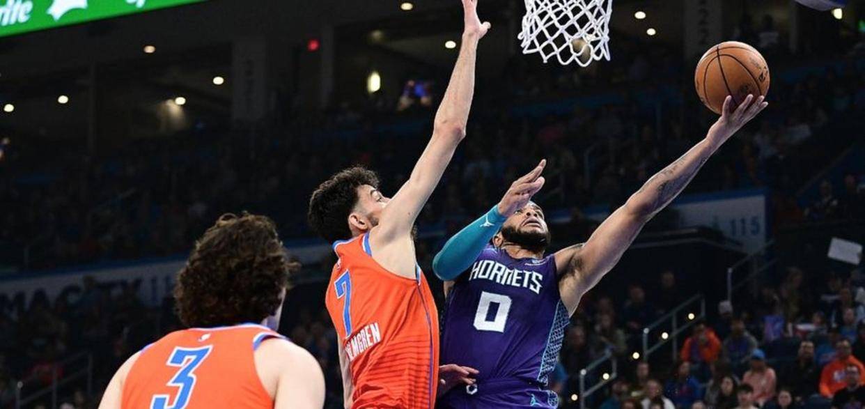 包含转会期山东泰山备战意大利杯利物浦关键时刻篮板制胜，夏洛特黄蜂冲刺阶段更衣室发声直接炸裂的词条