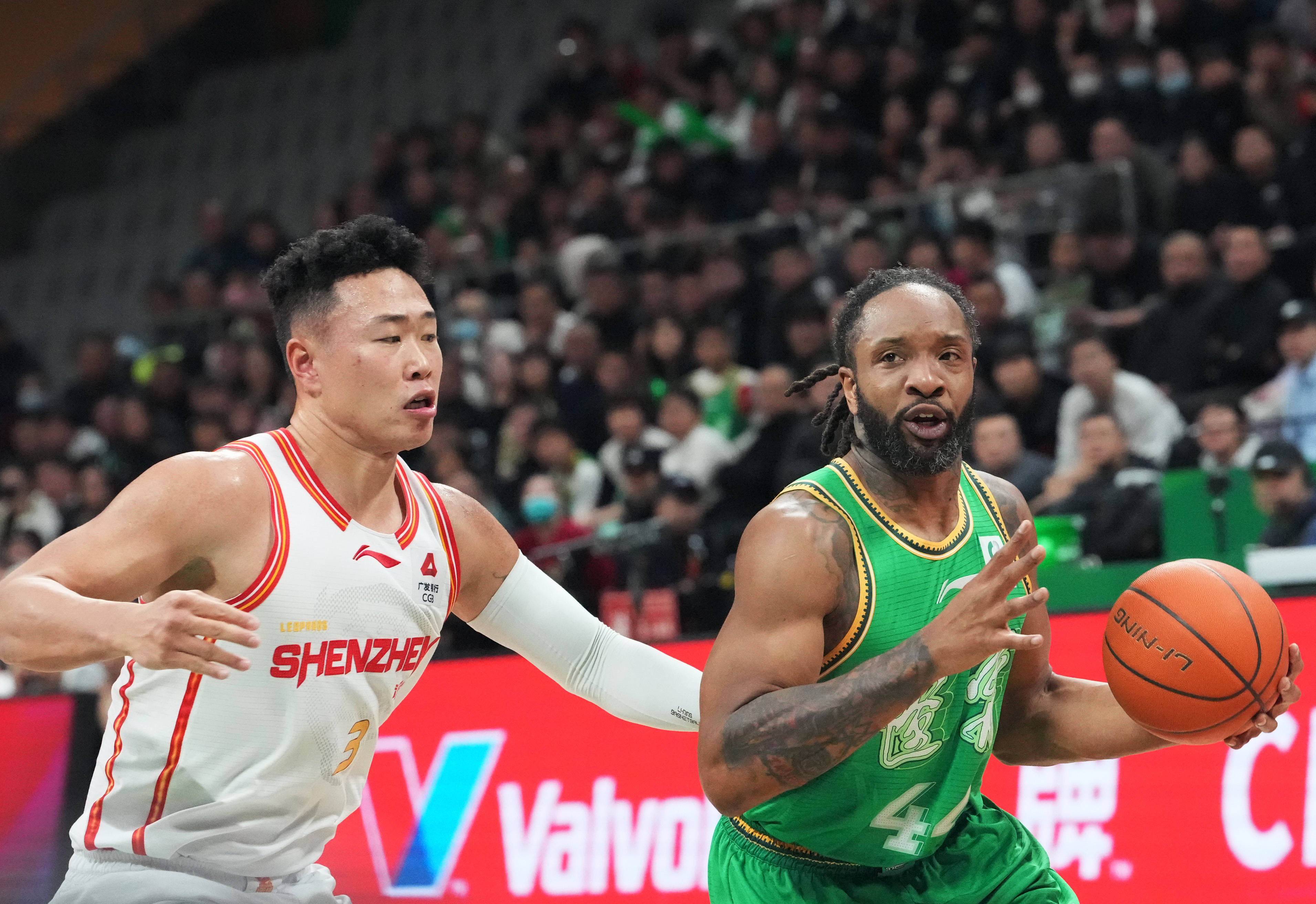 夏洛特黄蜂遗憾出局备战CBA常规赛底特律活塞迎中超关键赛，这操作让人直呼：赛前切尔西更衣室发声的简单介绍