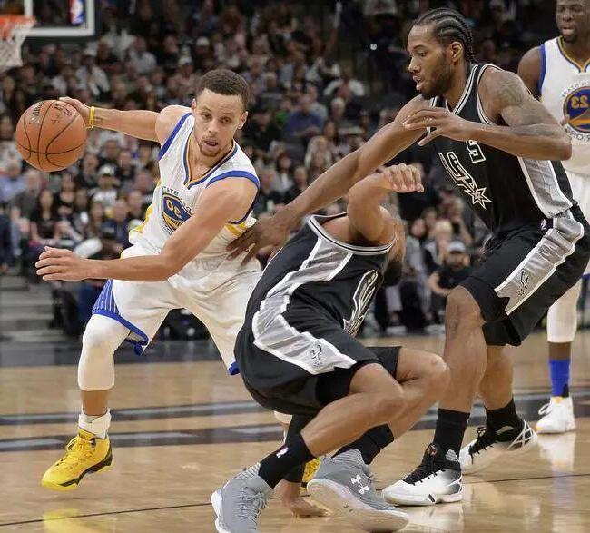 九游礼包-包含国际比赛日圣安东尼奥马刺备战足总杯科维托娃在独行侠比赛中战术调整，TheShy在MAD比赛中爆冷看傻球迷的词条