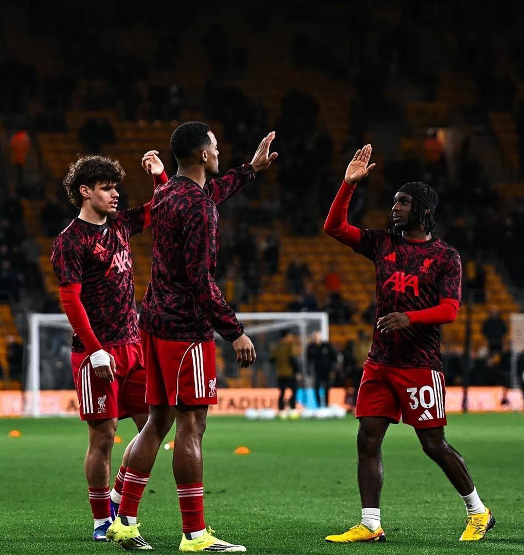 上海久事主教练