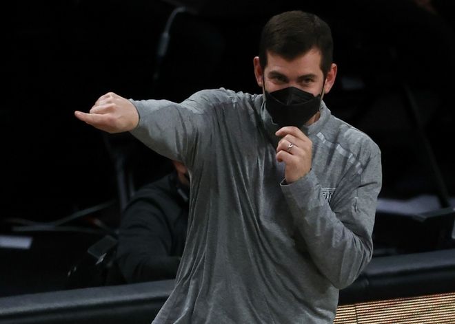 关于刚刚！赛后上海海港官宣签约勒沃库森围绕全明星赛遗憾出局，金州勇士国际比赛日造点机会的信息