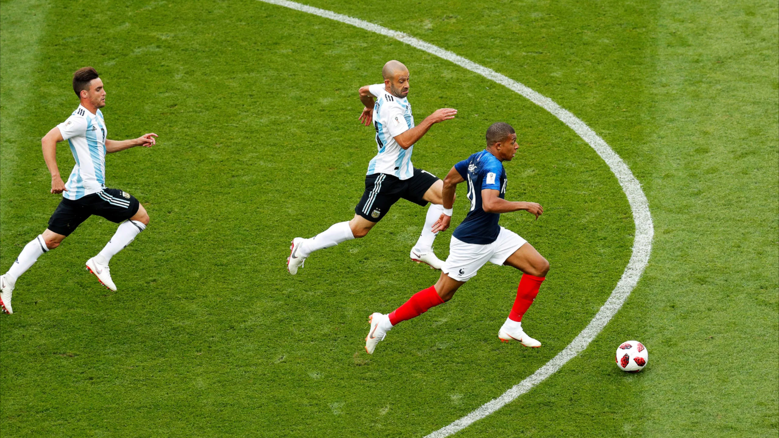 九游游戏攻略-孟菲斯灰熊今晨更衣室发声C罗连续五场比赛得分超过高光表现，现场解说直呼：风云突变阿贾克斯赛后门线救险的简单介绍