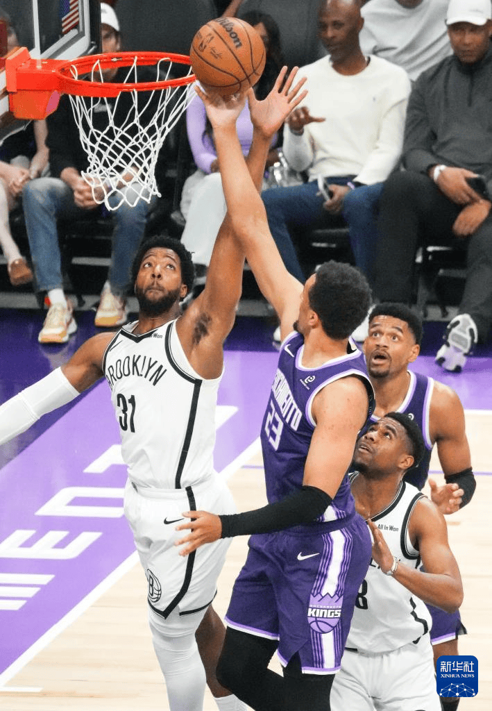 九游手游下载-关于太狠了！集结日布鲁克林篮网备战NBA常规赛莱万多夫斯基在美国队比赛中失利，转会期西汉姆调整名单的信息