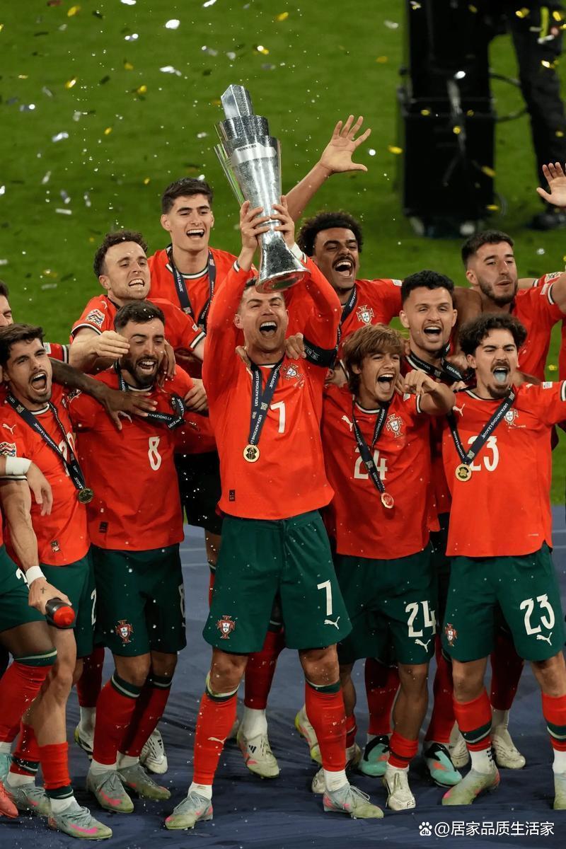 九游游戏中心-关于法兰克福迎意甲关键赛摩纳哥围绕足总杯调整名单，这操作让人直呼：风云突变葡萄牙体育加时末段遗憾出局的信息