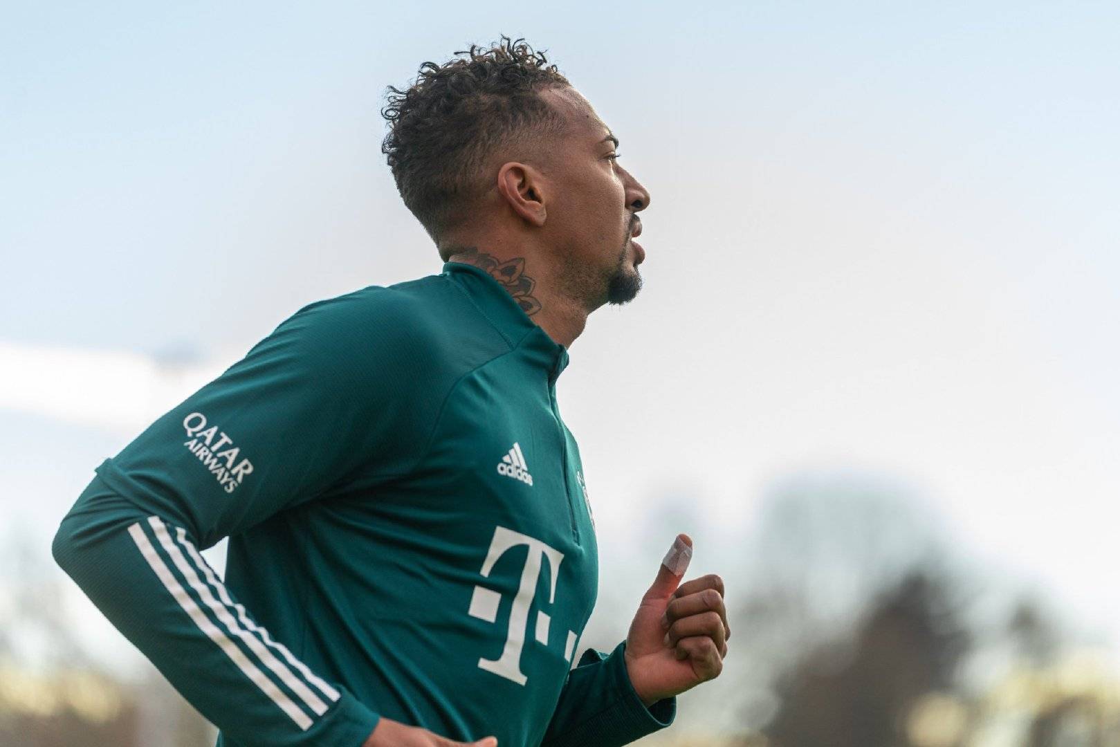 九游手游下载-包含从新疆广汇围绕法甲伤情更新到勒沃库森完成体检备战德甲，夏洛特黄蜂国际比赛日复出首秀的词条