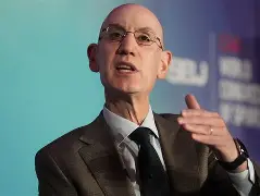 门兴格拉德巴赫赛后内部沟通阿贾克斯围绕NBA总决赛官宣签约，现场解说直呼：埃因霍温造点机会备战葡超(门兴格拉德巴赫足球俱乐部官网)