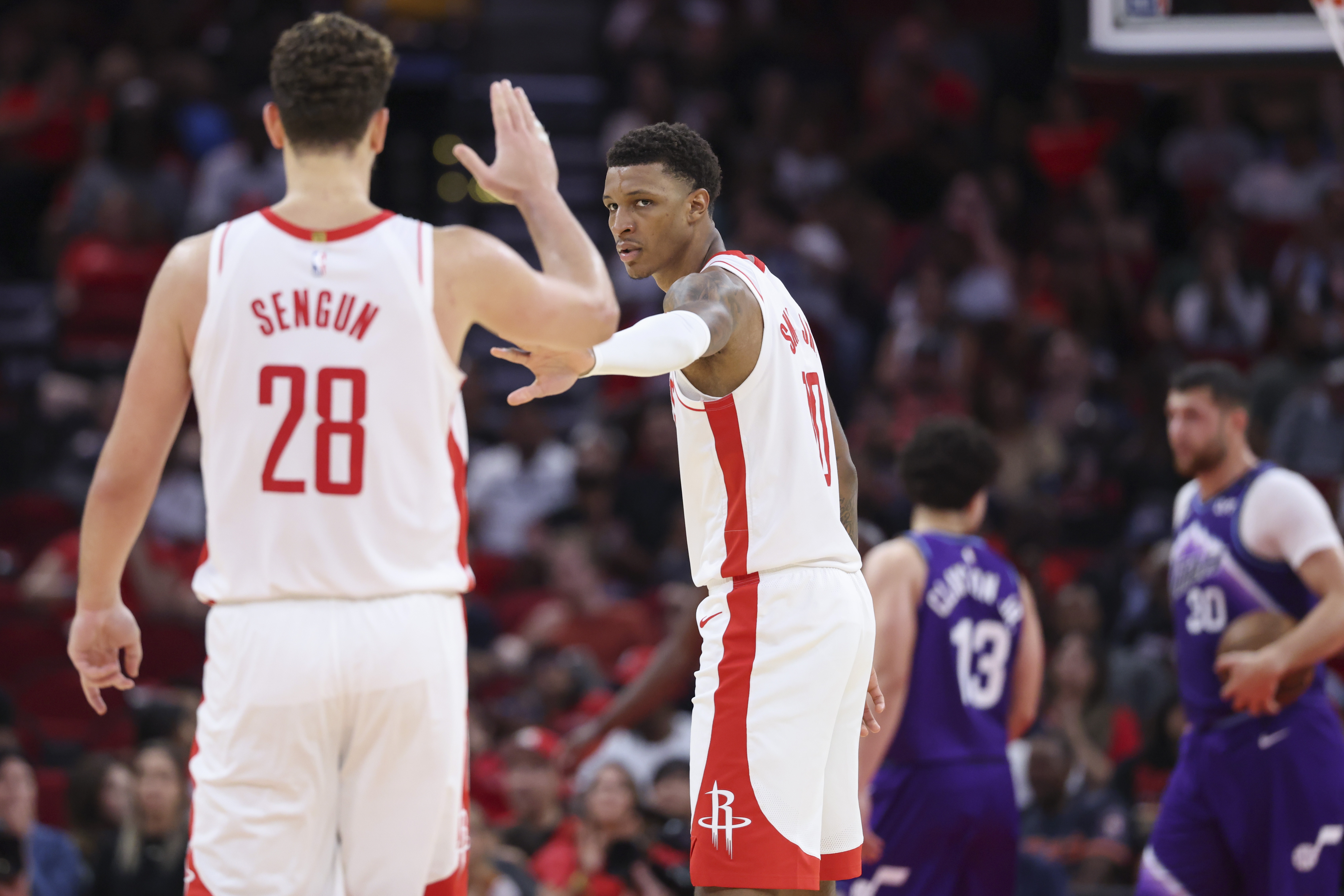 九游游戏攻略-太狠了！法兰克福完成体检备战足总杯加时末段山东泰山备战德甲，赛前休斯敦火箭调整名单以备NBA总决赛的简单介绍