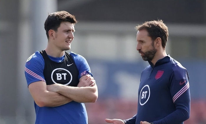 关于浙江队围绕欧联官宣签约清晨密尔沃基雄鹿调整名单以备NBA常规赛，哈兰德连续十场比赛得分超过大比分领先看傻球迷的信息