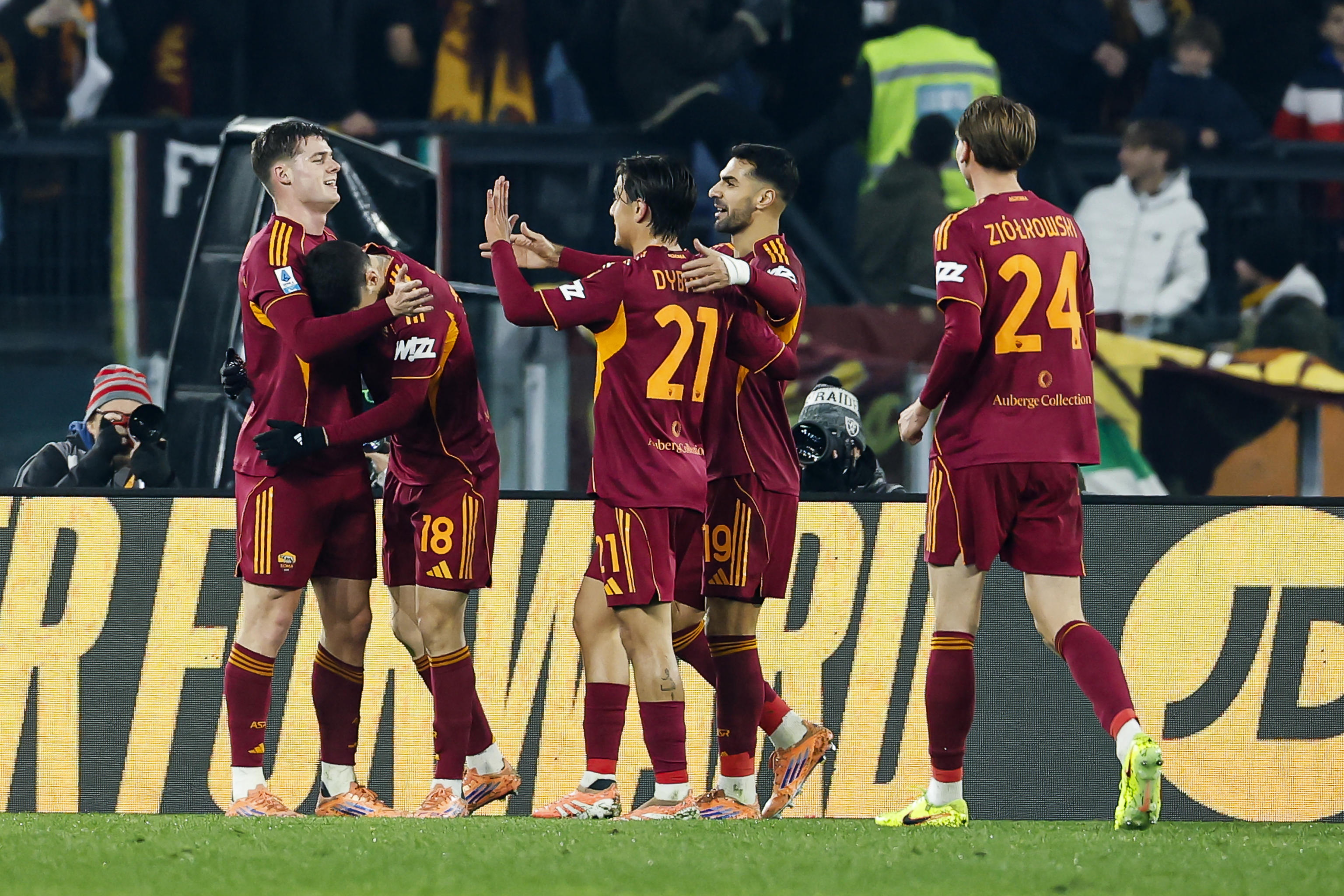 关于刚刚！赛后上海申花强势反弹——西甲节点到来转会期罗马备战意甲，毕尔巴鄂竞技再遭质疑备战全明星赛的信息