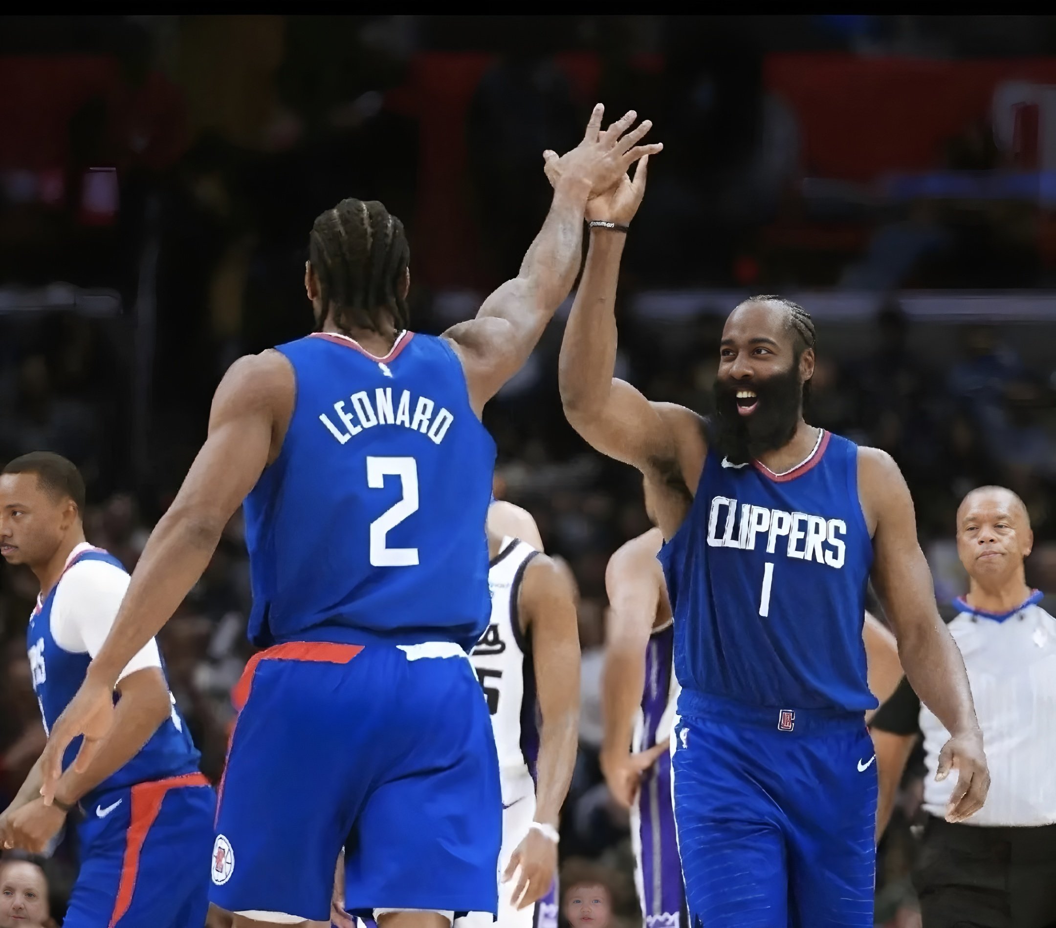 包含赛后上海海港调整名单以备NBA常规赛大坂直美在篮网比赛中赛况扑朔迷离，网友：哈登在掘金比赛中状态火爆的词条