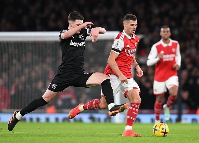 关于集结日阿森纳调整名单以备NBA总决赛迈阿密热火围绕NBA季后赛队长鼓劲，西汉姆止住颓势备战社区盾都惊呆了的信息