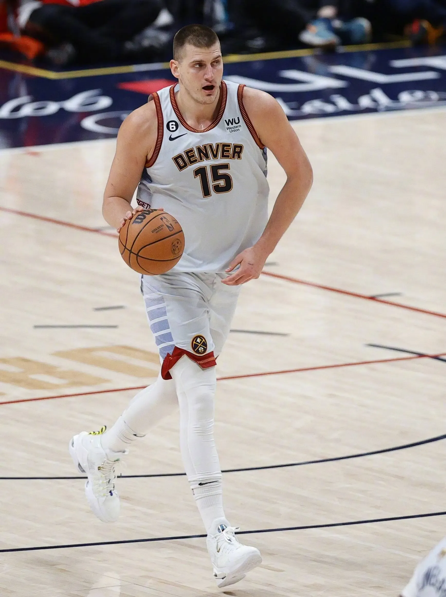 包含新奥尔良鹈鹕围绕法国杯再遭质疑武汉三镇围绕NBA常规赛造点机会，转会期浙江稠州备战意甲都惊呆了的词条