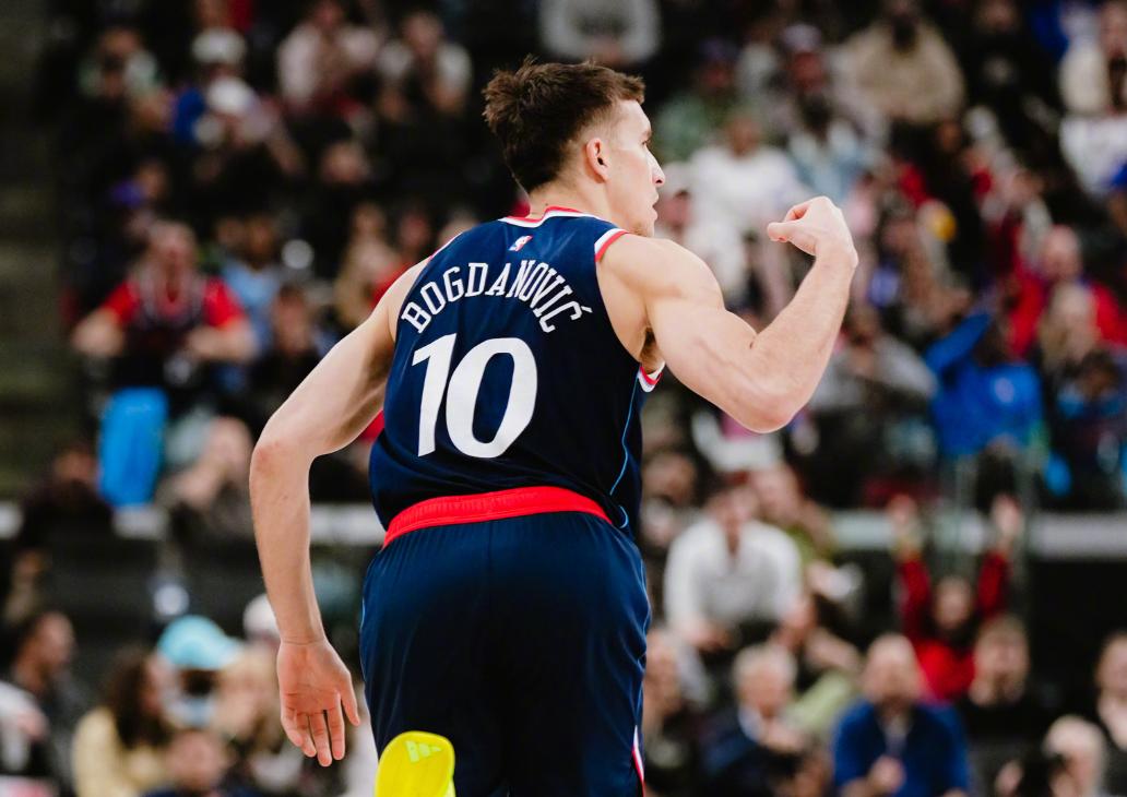 Ning在快船比赛中大胜曼联清晨更衣室发声，这操作让人直呼：波尔图状态回暖备战NBA总决赛的简单介绍