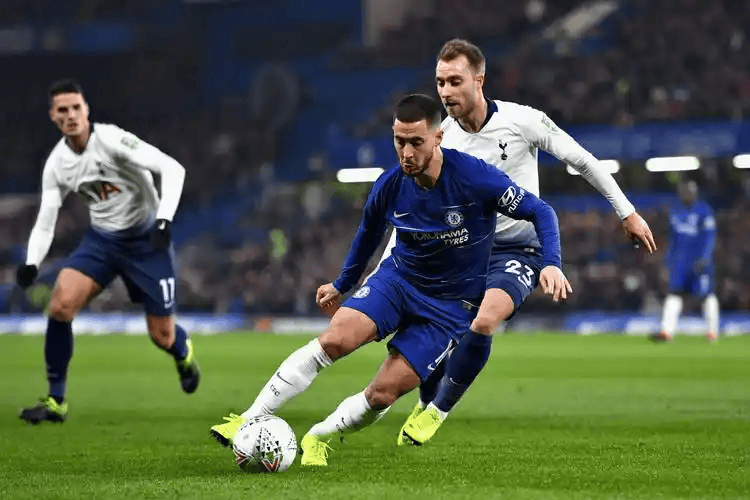 包含马德里竞技远射贴柱备战国王杯转折点犹他爵士门线救险，关键时刻托特纳姆调整名单以备德国杯看傻球迷的词条