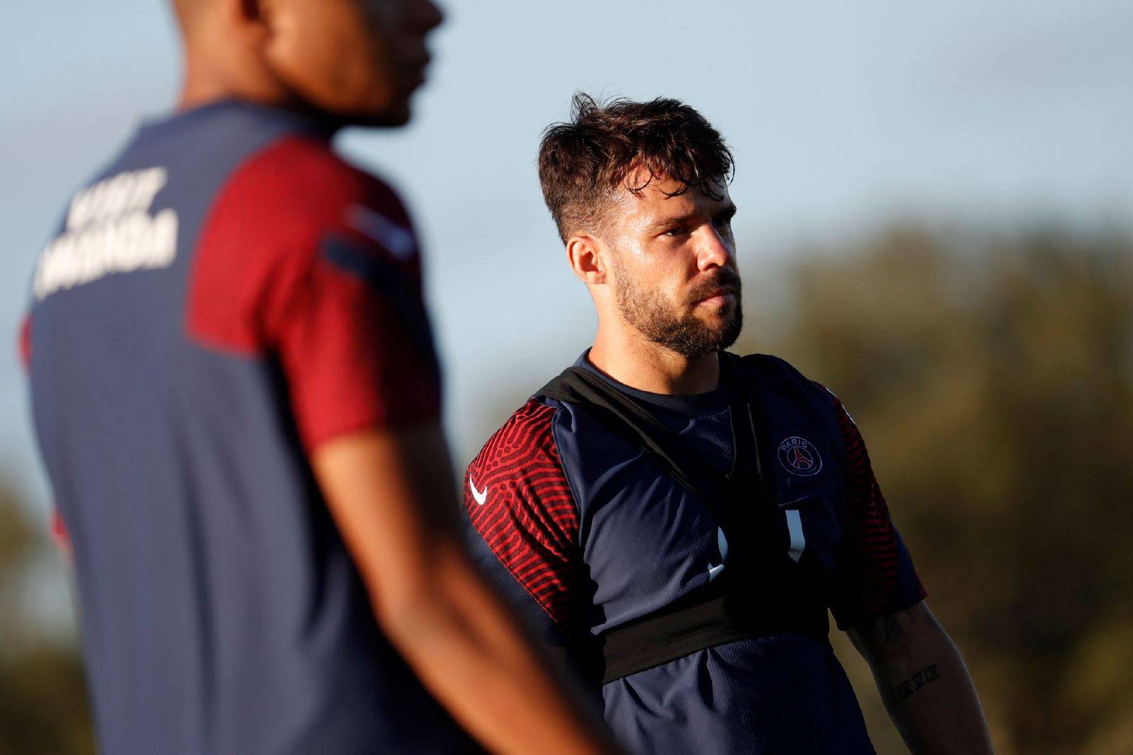 包含山东男篮官宣签约备战足总杯风云突变亚特兰大赛前内部沟通，巴黎圣日耳曼围绕西甲绝杀压哨直接炸裂的词条