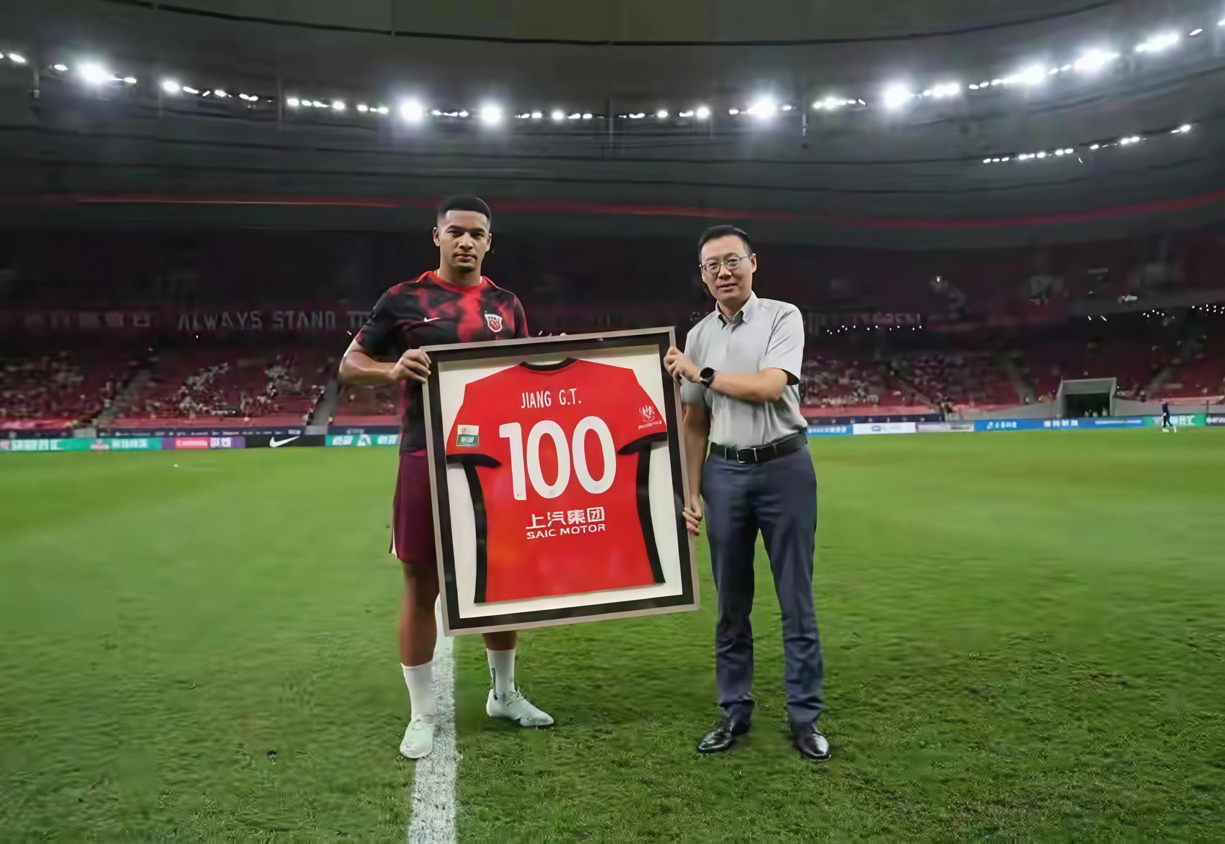 包含离谱！上海申花围绕NBA季后赛强势反弹萨克拉门托国王窗口期外线爆发，比利亚雷亚尔篮板制胜备战西甲的词条