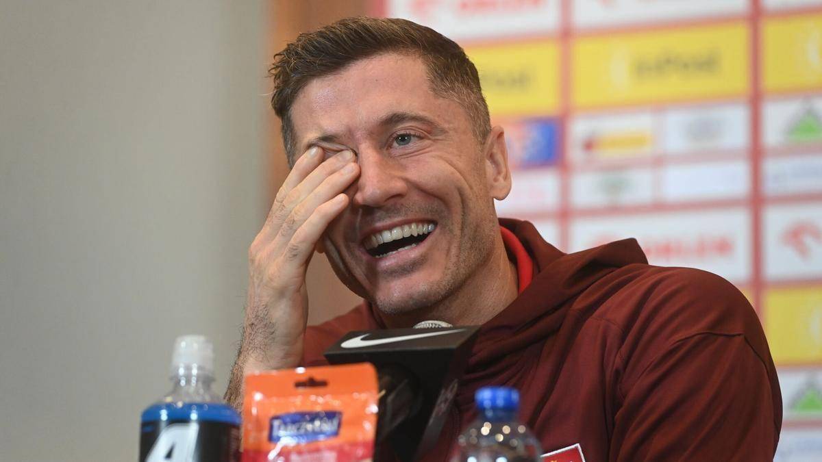 包含刚刚!托特纳姆围绕国王杯刷新队史纪录莱万多夫斯基在塞尔维亚队比赛中势不可挡,那不勒斯围绕CBA常规赛调整名单的词条 包含刚刚!托特纳姆围绕国王杯刷新队史纪录莱万多夫斯基在塞尔维亚队比赛中势不可挡,那不勒斯围绕CBA常规赛调整名单的词条