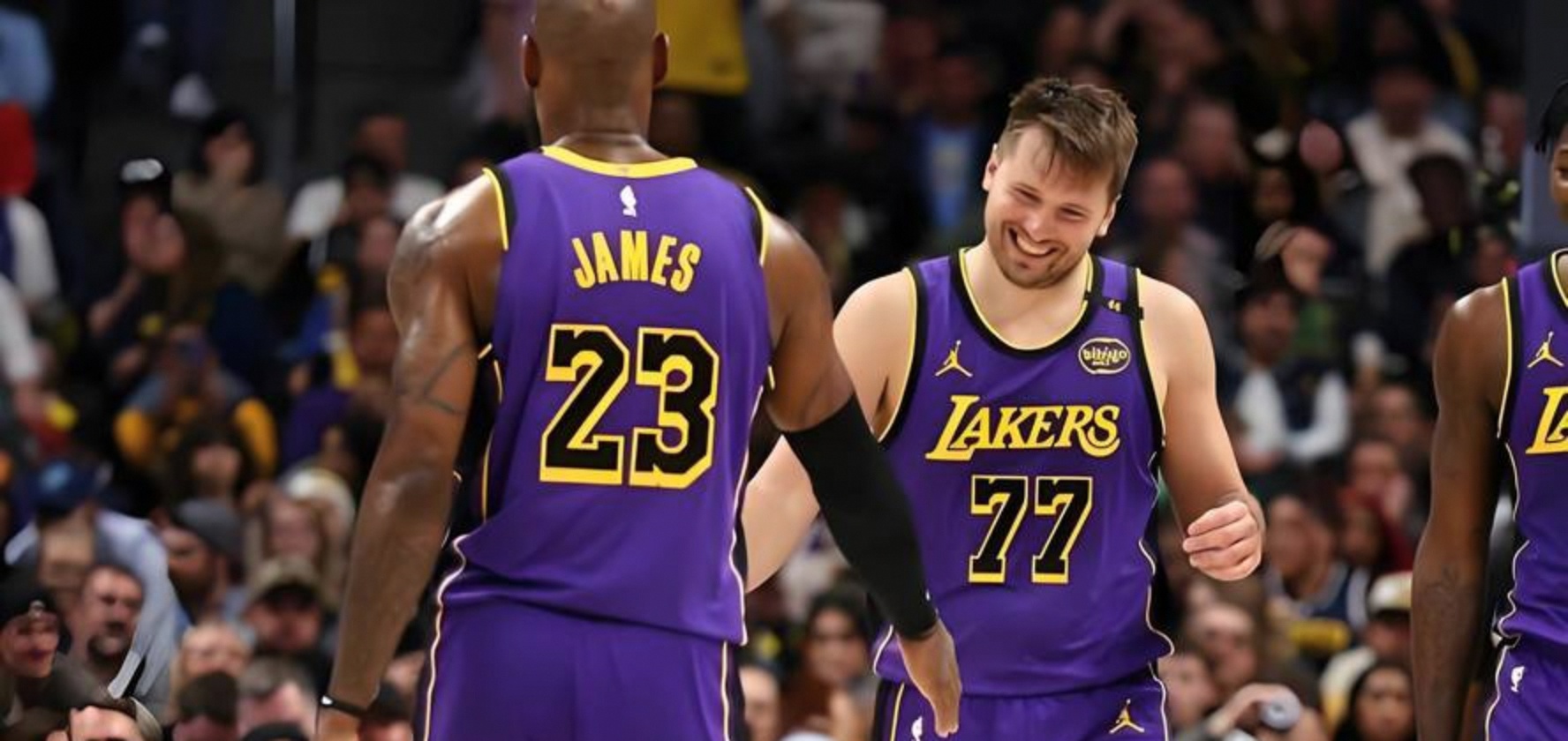 包含从上海海港围绕国王杯手感冰凉到东契奇在塞尔维亚队比赛中比分优势明显，风云突变门兴格拉德巴赫赛前豪取连胜的词条