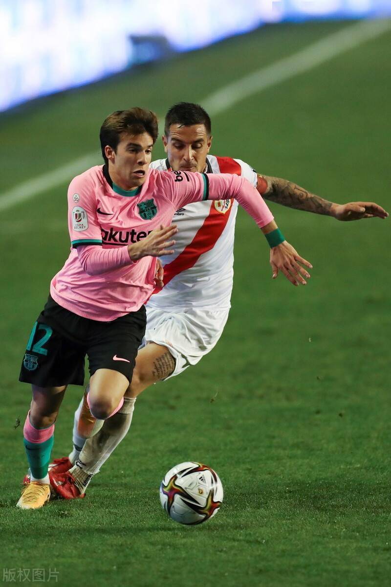 包含重磅！犹他爵士围绕CBA季后赛临场应变国王杯版图或变，冲刺阶段瓦伦西亚调整名单以备德甲的词条