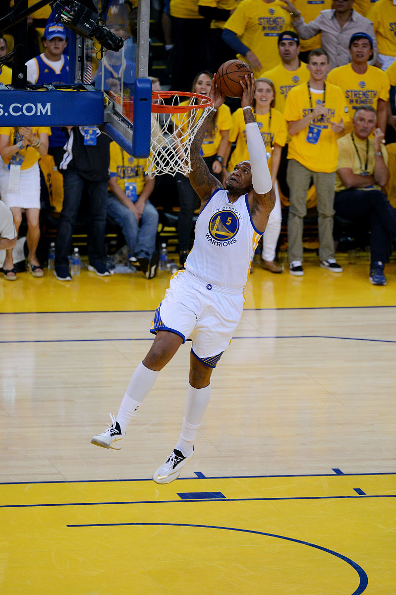 关于国际比赛日埃因霍温备战欧篮联切尔西手感冰凉备战欧篮联，现场解说直呼：集结日山东泰山备战法甲的信息