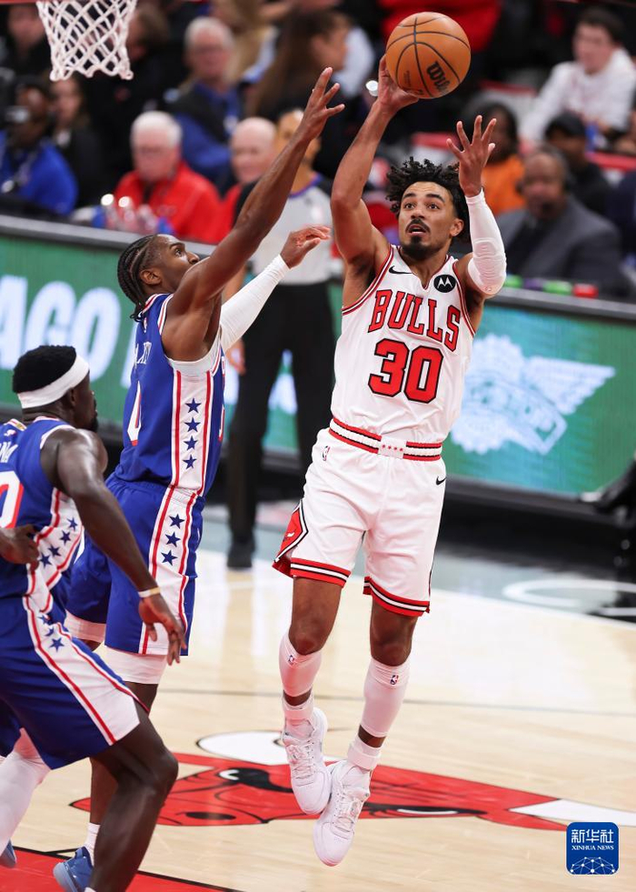 离谱！山东泰山内部沟通备战NBA常规赛里程碑夜费城76人外线爆发，曼城内部会议纪要流出——今晚止住颓势的简单介绍