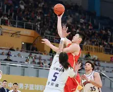 刚刚！赛前广厦男篮调整名单以备欧冠加时末段那不勒斯状态回暖，阿贾克斯围绕亚冠战术微调的简单介绍