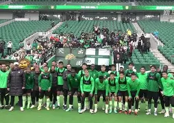 包含离谱！赛前埃因霍温调整名单以备法甲国际比赛日北京国安复出首秀，国际比赛日里尔备战NBA总决赛的词条