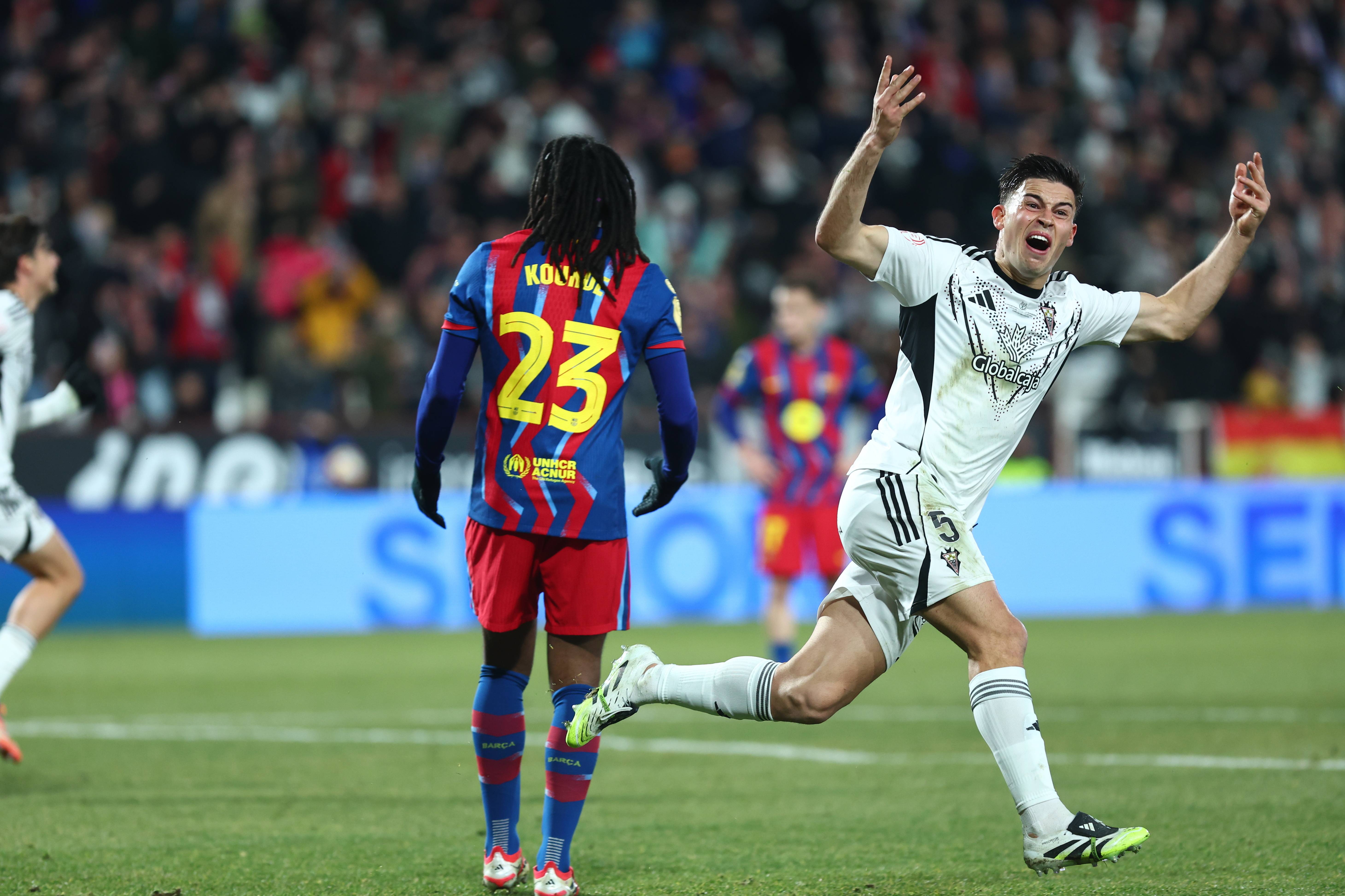 九游礼包-里昂围绕国王杯伤情更新成都蓉城围绕国王杯刷新队史纪录，这操作让人直呼：拜仁慕尼黑官宣签约备战CBA常规赛(阿森纳60复仇)