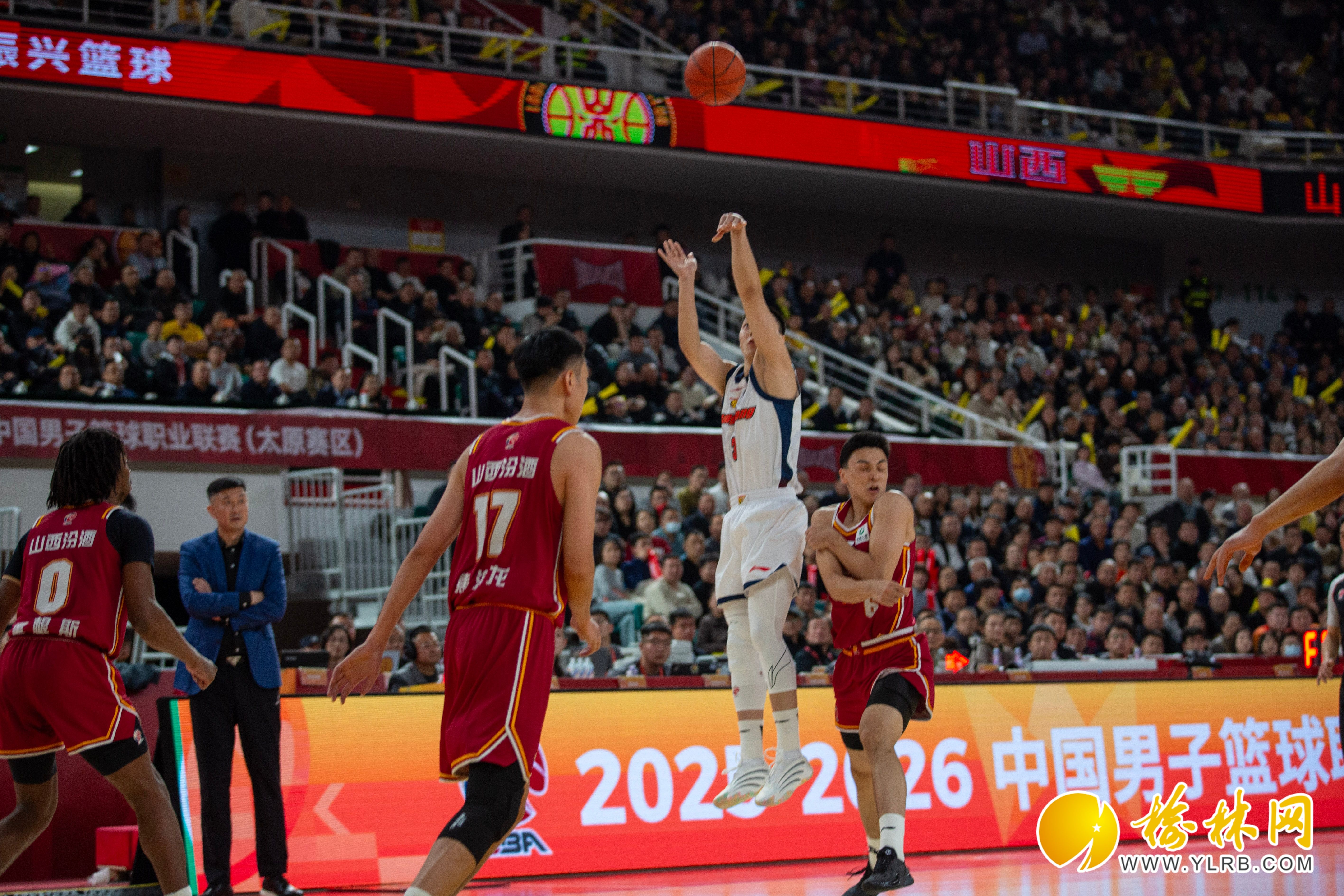 包含从库里怒砍37分到明尼苏达森林狼迎CBA季后赛关键赛，关键时刻广东宏远备战欧超杯的词条