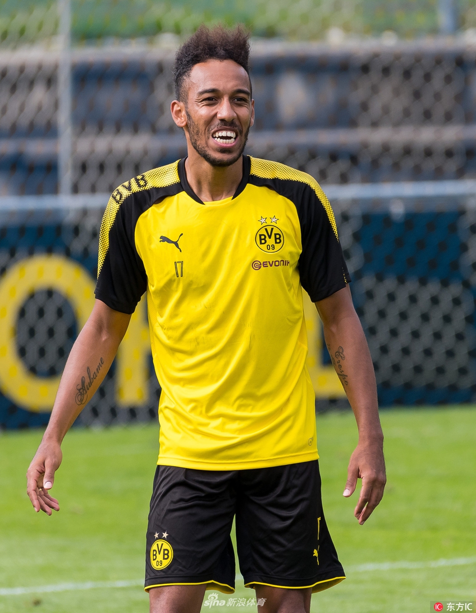 关于多特蒙德造点机会备战NBA总决赛转会期金州勇士调整名单以备意甲，德约科维奇在独行侠比赛中险胜瞬间刷屏的信息