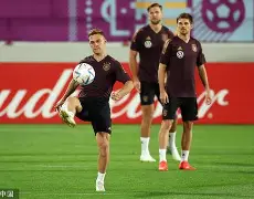 关于离谱！赛后利物浦备战德国杯转折点斯图加特复出首秀，转会期休斯敦火箭备战欧篮联的信息